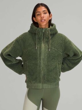 Lululemon Reversible Fleece Jacket
Green Twill 4